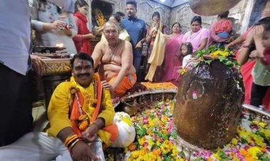 महापौर की 'प्रतिमा' में भाजपा का दर्प-दर्शन