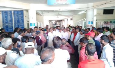 गेट मीटिंग की आड़ में दबाव की राजनीति ...!