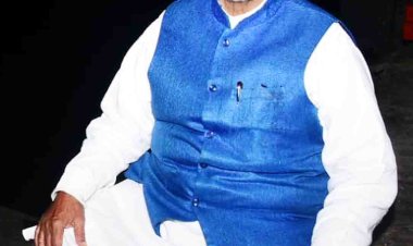 ताला खोल दो... वरना खुद आकर तोड़ दूंगा ... !