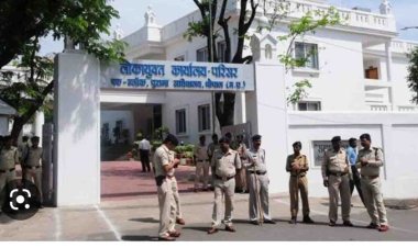 लोकायुक्त ने भेजा नोटिस, मंदिर प्रशासक तलब ...!