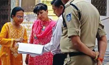 वकील आदेश जलायेंगे: राजस्व कर्मचारी अवकाश पर जायेंगे....!