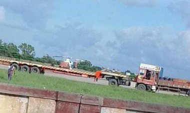 ट्राले पर लादकर ले जाना पड़ा ’हेलीकाप्टर’