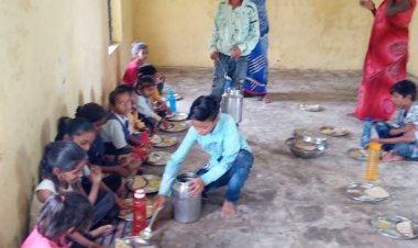 ब्रेकिंग न्यूज़ - मुगालते में मत रहना... नंगा कर दूंगा ...!