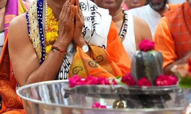 भाजपा नेता इंतजार में खड़े रहे: मुख्यमंत्री  BYE- BYE  करके निकल गये ...!  