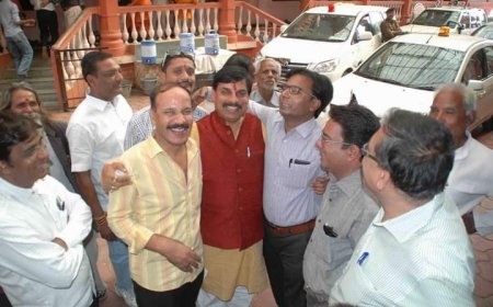 पीली नहीं लाल बत्ती के लायक हो...